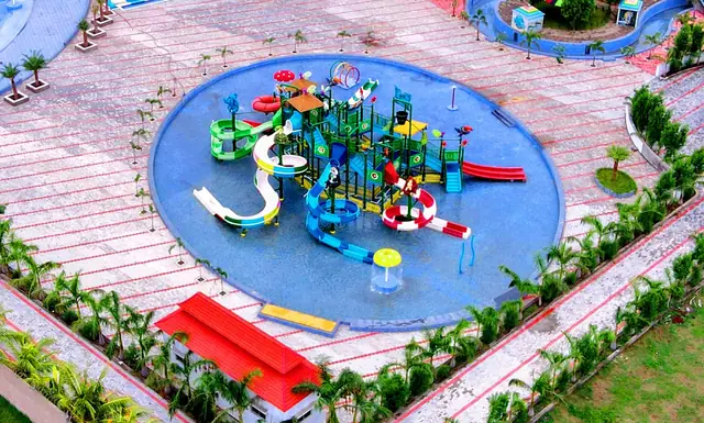 15P Water Slide — multiplay structure by Synergy