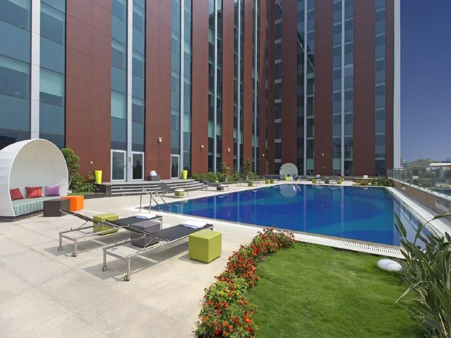 Swimming pool at Aloft, Bangalore